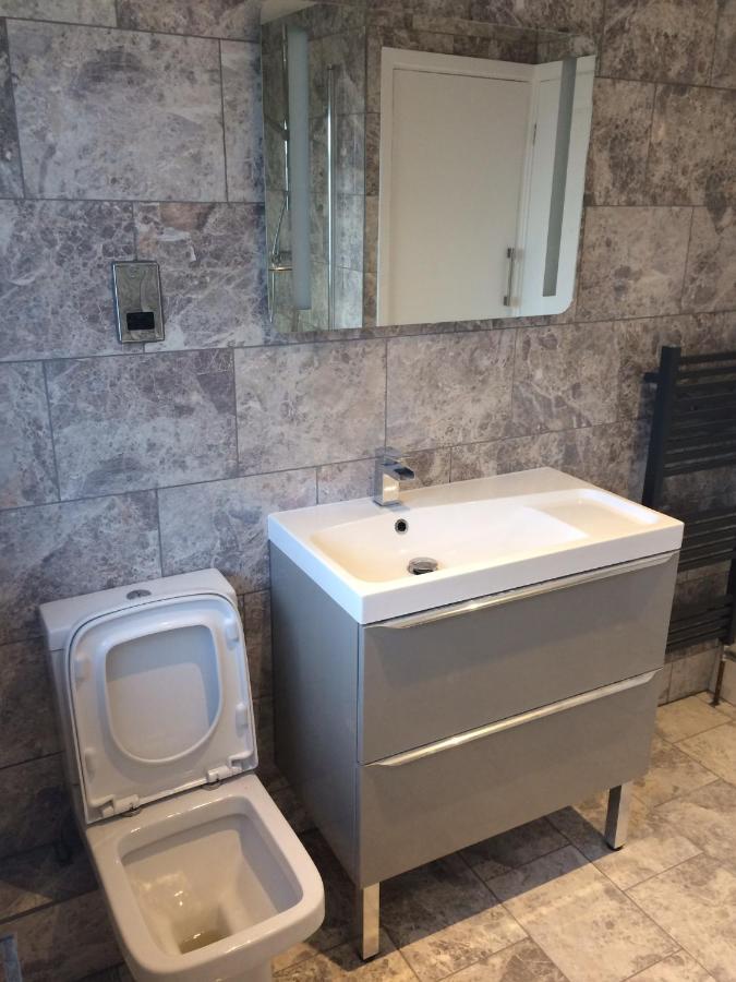 Beautiful En-Suite Bedroom Ipswich Exteriör bild