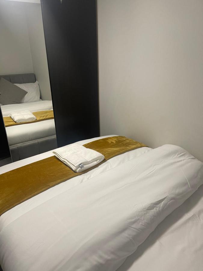 Beautiful En-Suite Bedroom Ipswich Exteriör bild